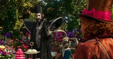 Alice Through the Looking Glass Photo 11