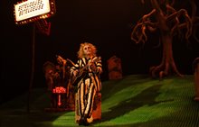 Beetlejuice Beetlejuice Photo 16