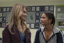 Carrie (Prime Video) Photo 11