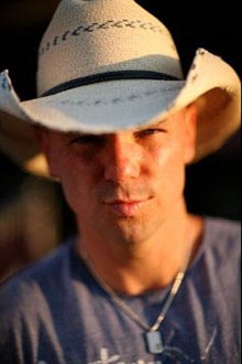 Kenny Chesney: Summer in 3D Photo 11
