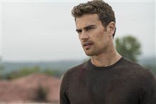 The Divergent Series: Allegiant Photo 13