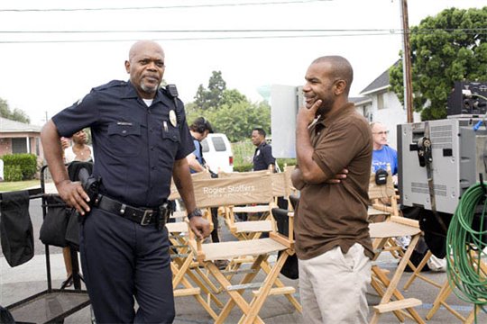 Lakeview Terrace Photo 21 - Large