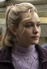 Amelia Eve