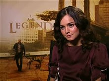Alice Braga (I Am Legend) - Interview Video