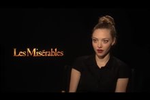 Amanda Seyfried (Les Misérables) - Interview Video