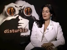 Carrie-Anne Moss (Disturbia) - Interview Video