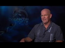 Charles Martin Smith (Dolphin Tale) - Interview Video