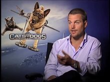 Chris O'Donnell (Cats & Dogs: The Revenge of Kitty Galore) - Interview Video