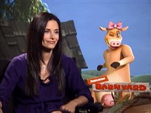 COURTENEY COX (BARNYARD: THE ORIGINAL PARTY ANIMALS) - Interview Video