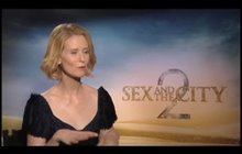Cynthia Nixon (Sex and the City 2) - Interview Video