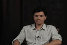 Emile Hirsch (Into the Wild) - Interview Video
