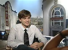 Emile Hirsch (Milk) - Interview Video