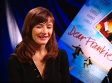 EMILY MORTIMER - DEAR FRANKIE - Interview Video