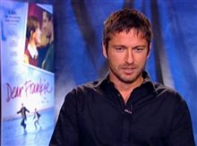 GERARD BUTLER - DEAR FRANKIE - Interview Video
