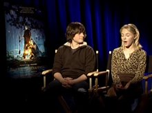 JOSH HUTCHERSON & ANNA SOPHIA ROBB (BRIDGE TO TERABITHIA) - Interview Video