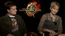 Josh Hutcherson & Jennifer Lawrence (The Hunger Games: Catching Fire) - Interview Video