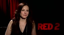 Mary-Louise Parker (RED 2) - Interview Video