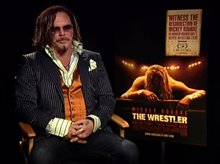 Mickey Rourke (The Wrestler) - Interview Video
