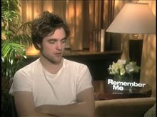 Robert Pattinson (Remember Me) - Interview Video