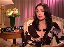 ROSE BYRNE - WICKER PARK - Interview Video
