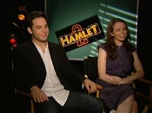 Skylar Astin & Phoebe Strole (Hamlet 2) - Interview Video