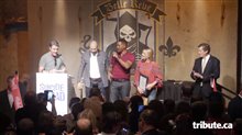 Suicide Squad featurette - Red Carpet EXCLUSIVE Video